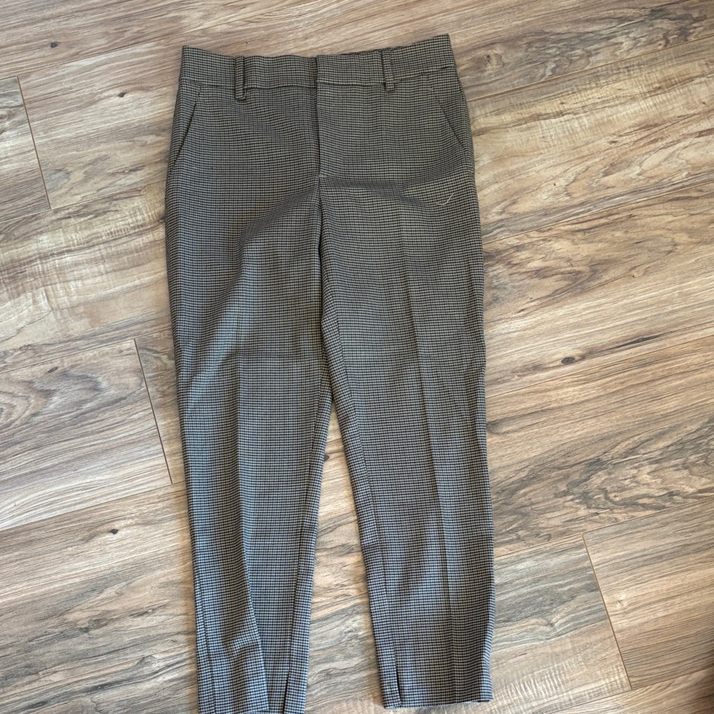 Zara Women's Gray Cropped Pants